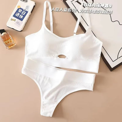 Seamless Women's Sports Bra and Panty Set - Hollow Out Cotton Underwear with U-Back Push-Up Design